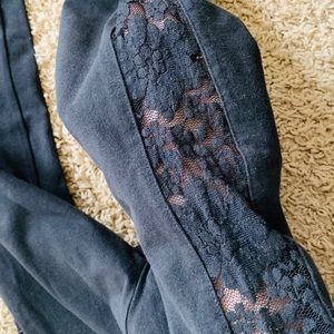 PINK Victoria Secret blk leggings with lace accent